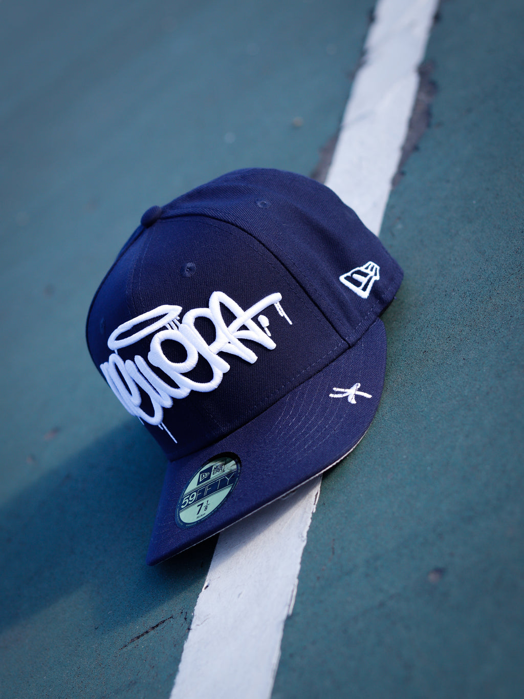 CAP 59FIFTY NEW ERA BRANDED GRAPHIC NAVY