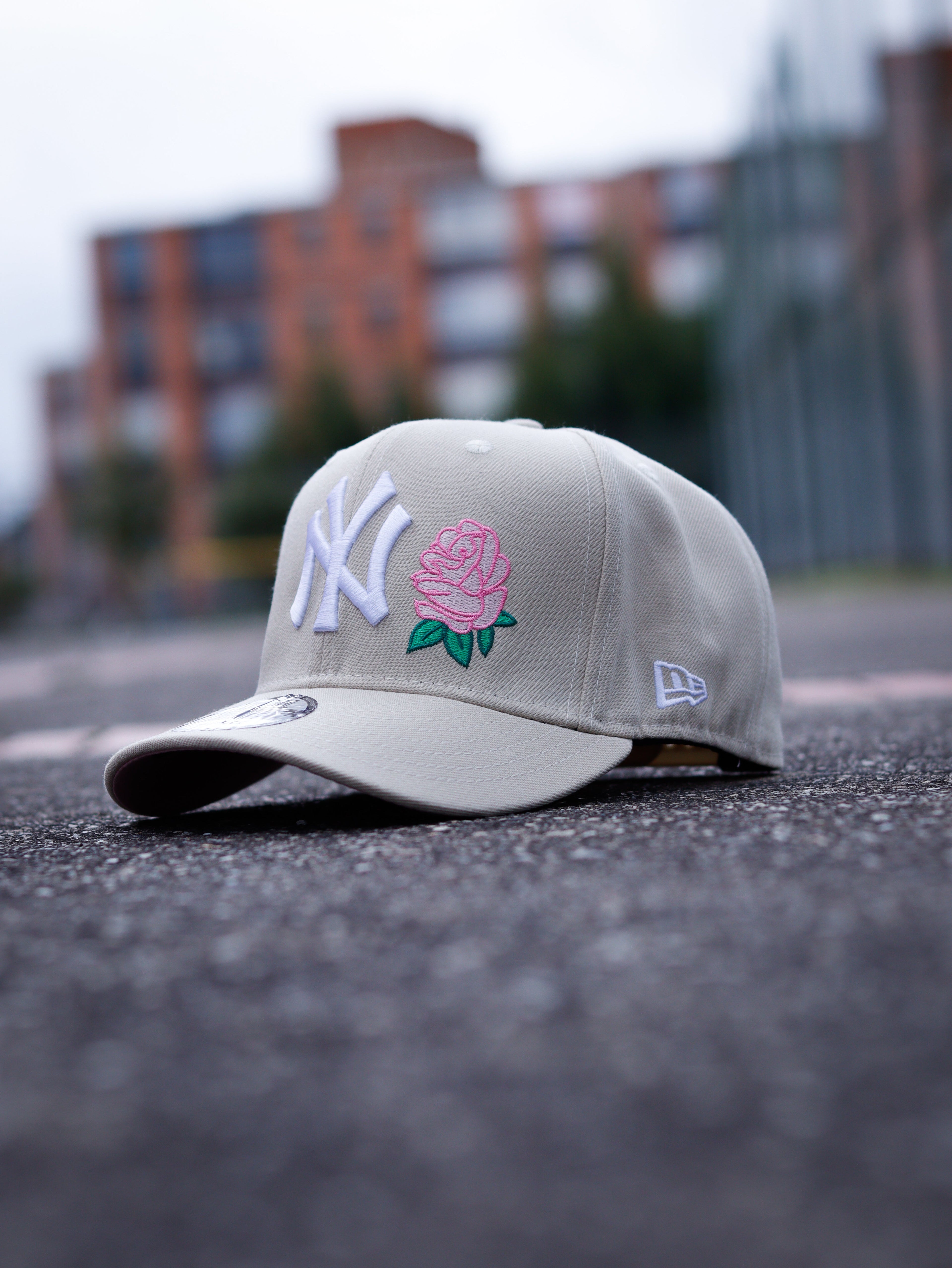 CAP NEW YORK YANKEES BEIGE ROSE