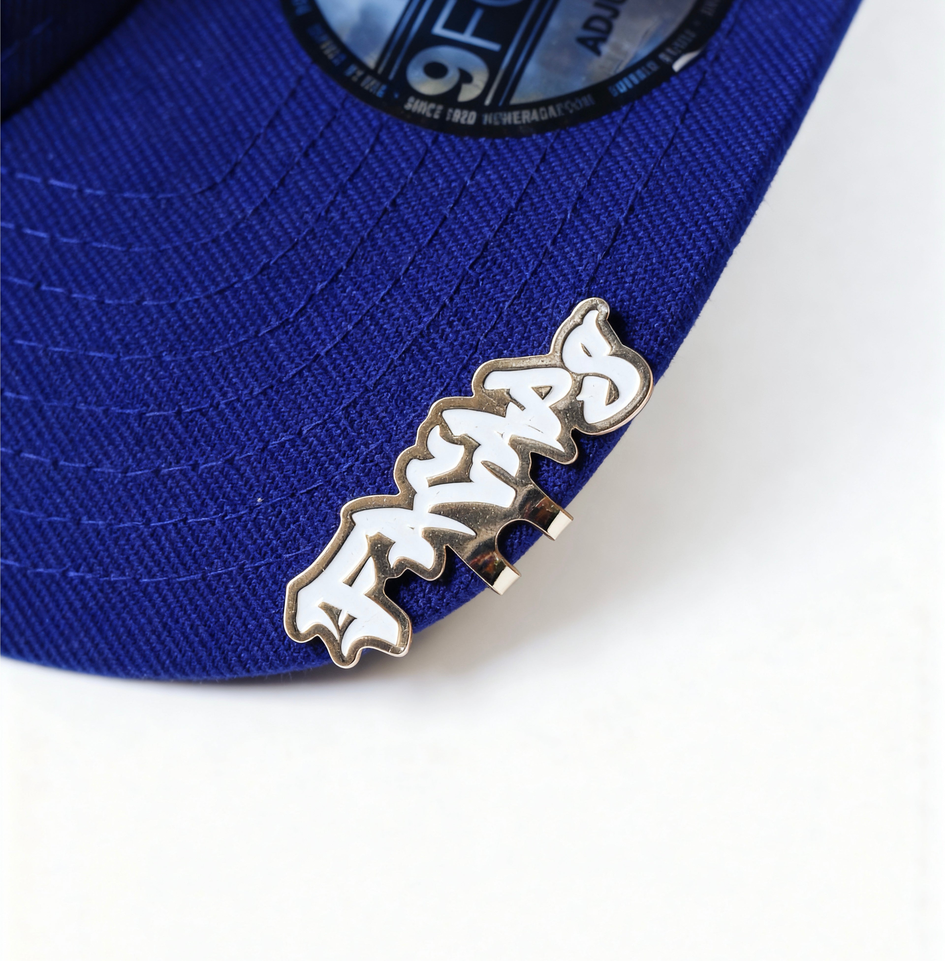 BLIP FACAPS DORADO / BLANCO