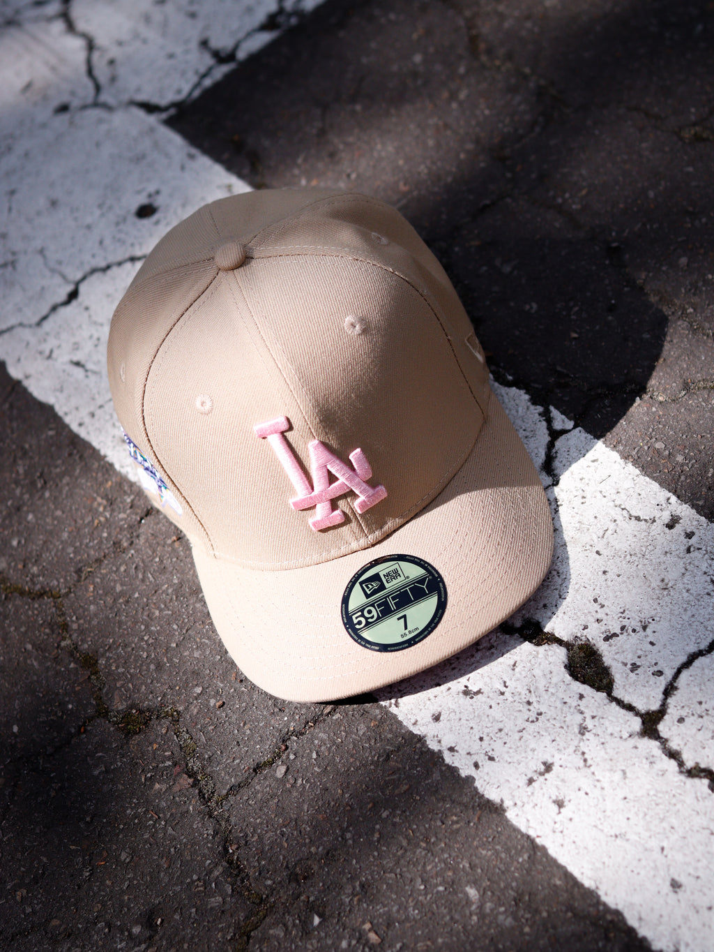 CAP NEW ERA DODGERS BEIGE CON ROSA