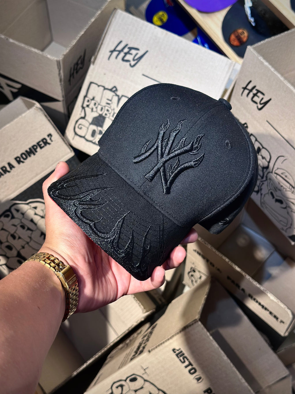 CAP NEW YORK YANKEES FLAME TOTAL BLACK