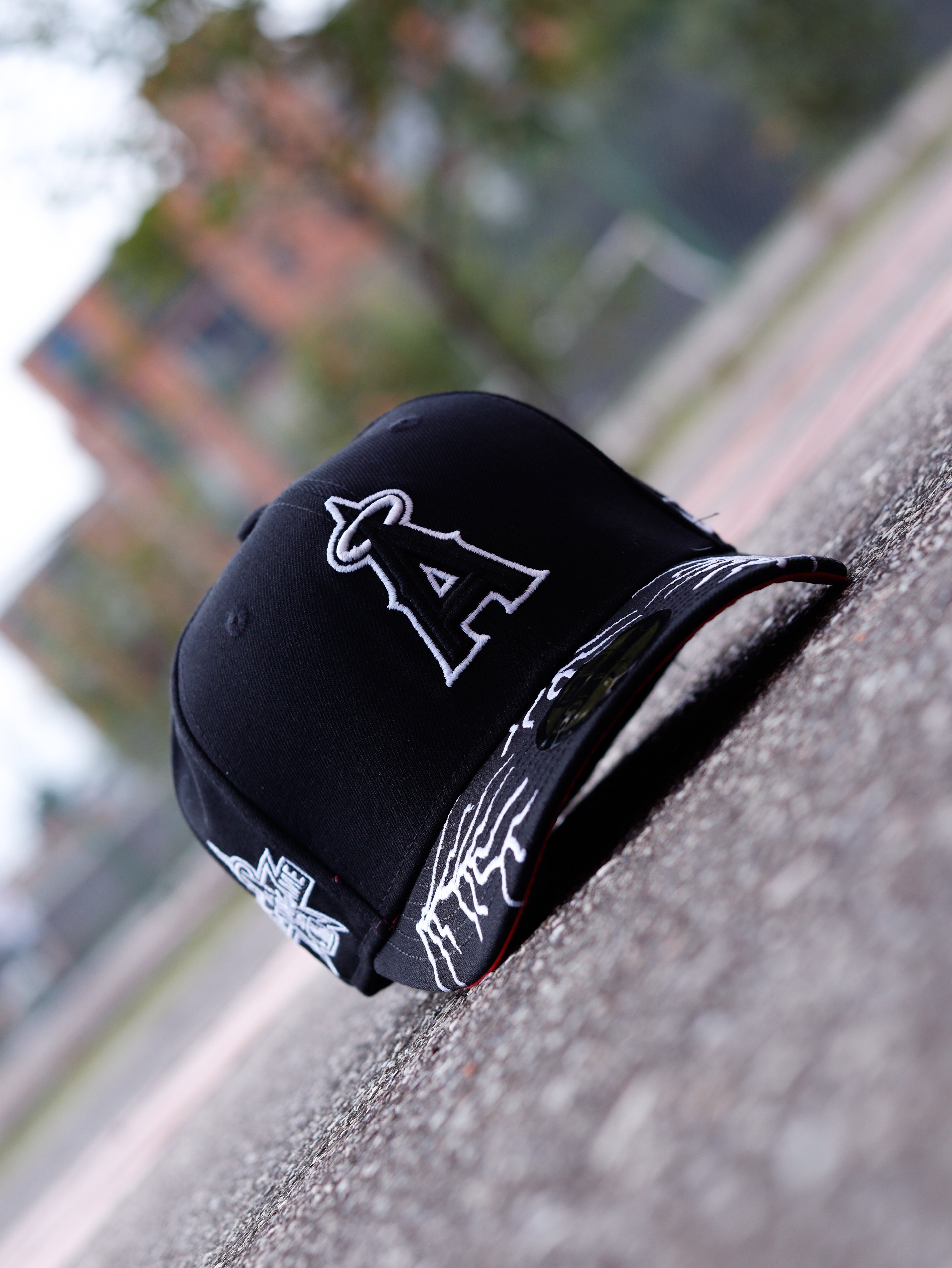 CAP NEW ERA ANGELS BLACK AND WHITE