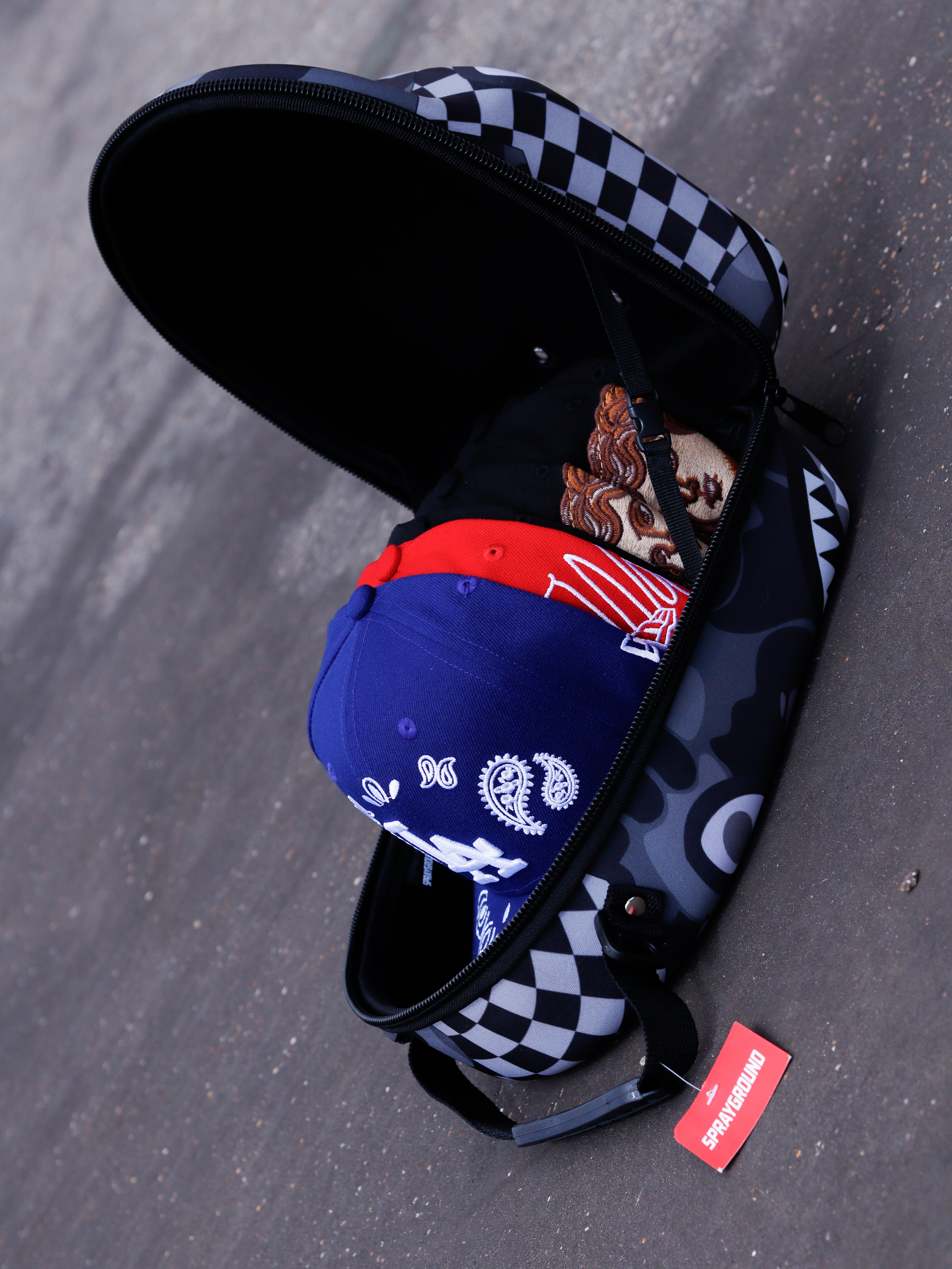 CAP CARRIER SPRAYGROUND RIPTIDE SHARKNAUTICS.