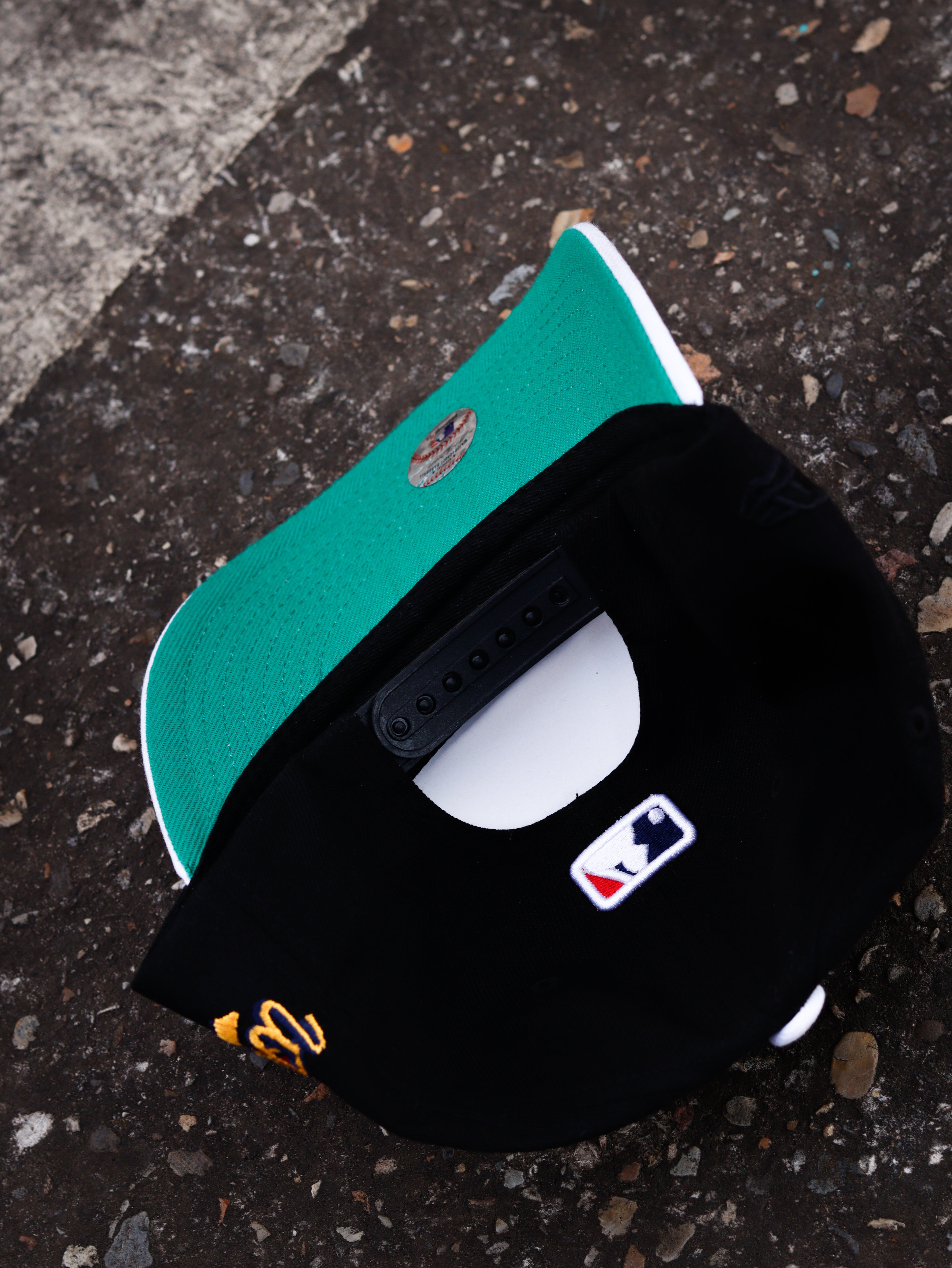 CAP NEW YORK YANKEES BLACK AND WHITE