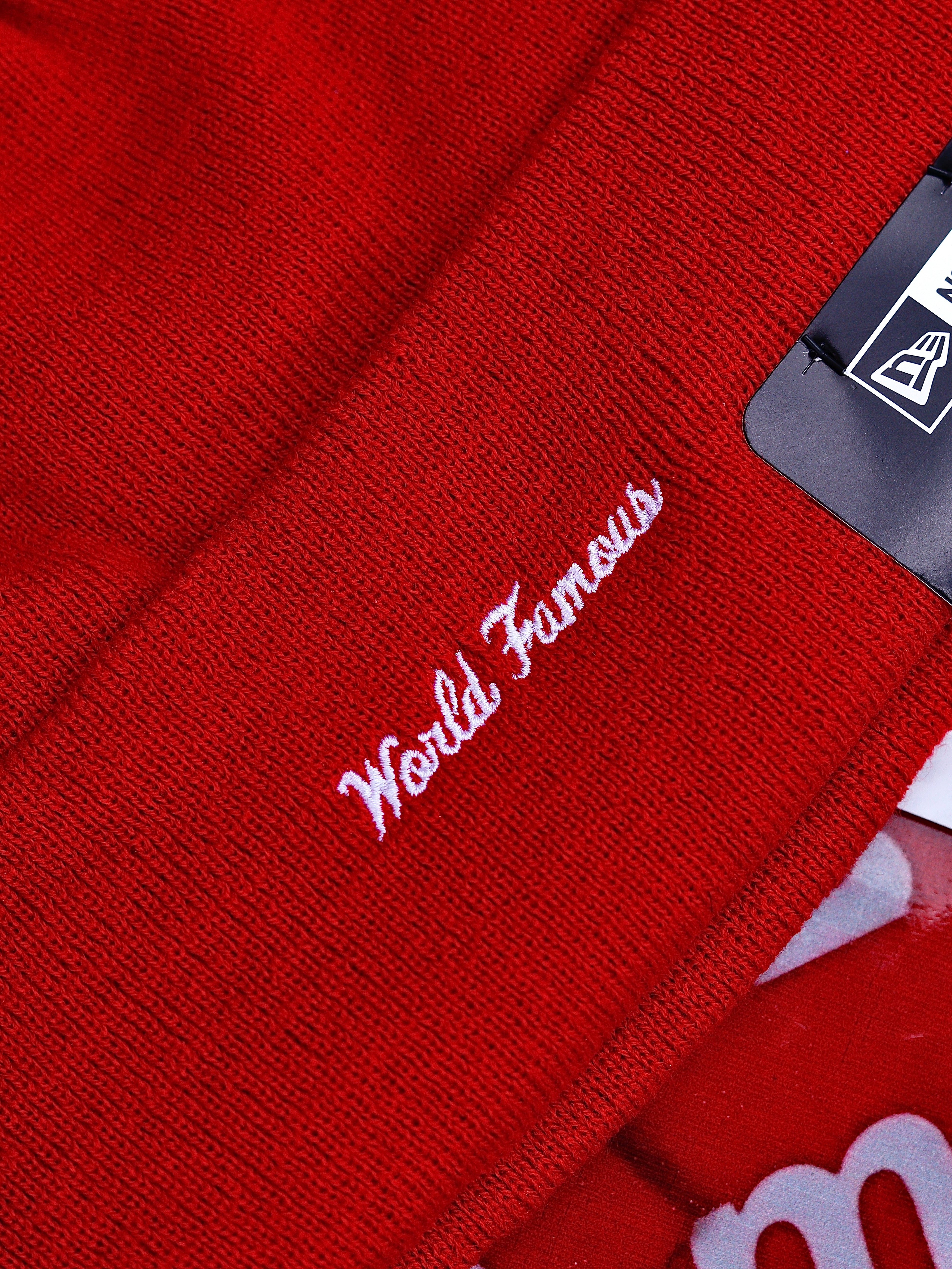 BEANIE SUPREME NEW ERA RED