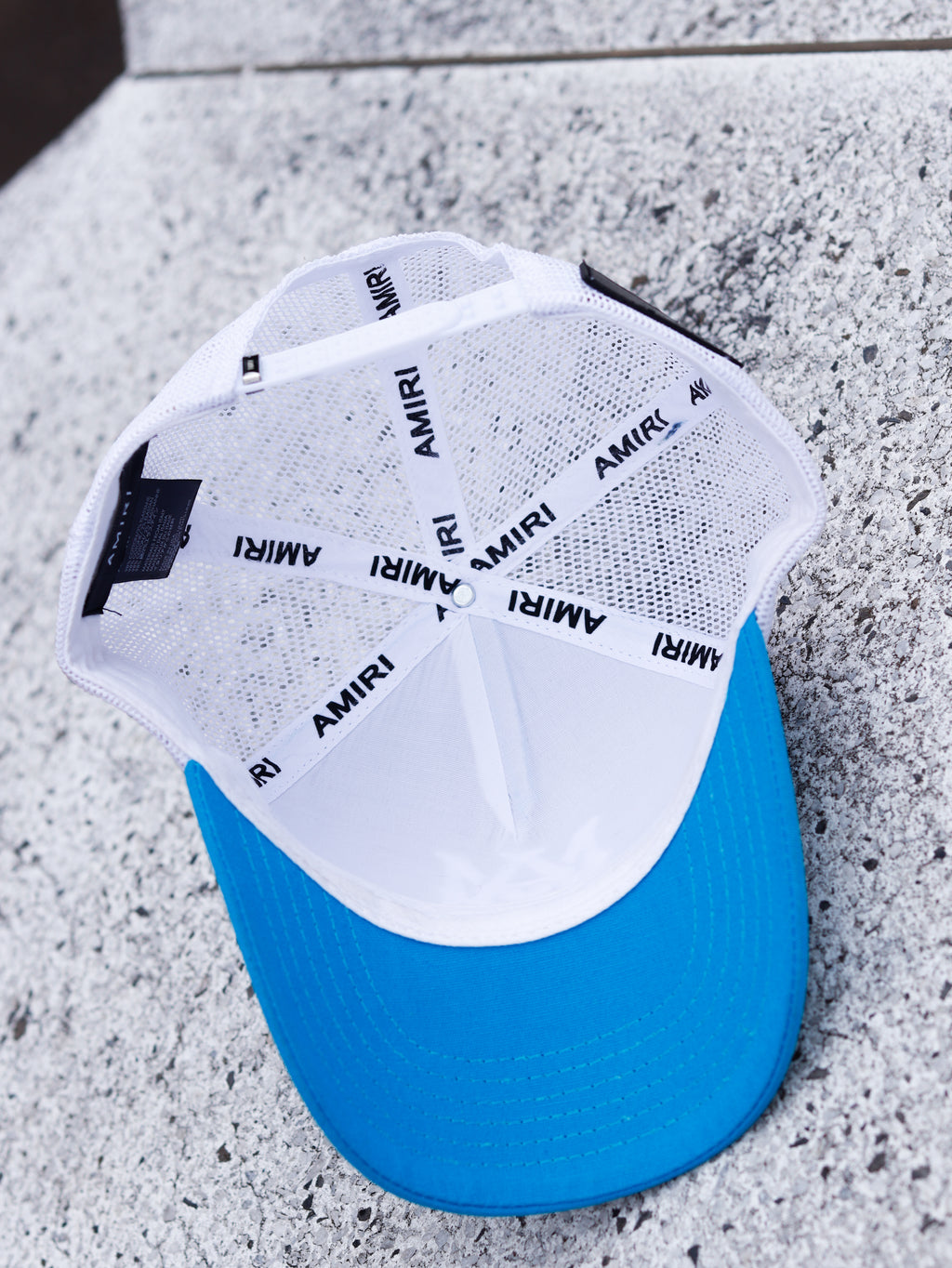 CAP AMIRI WHITE AND BLUE