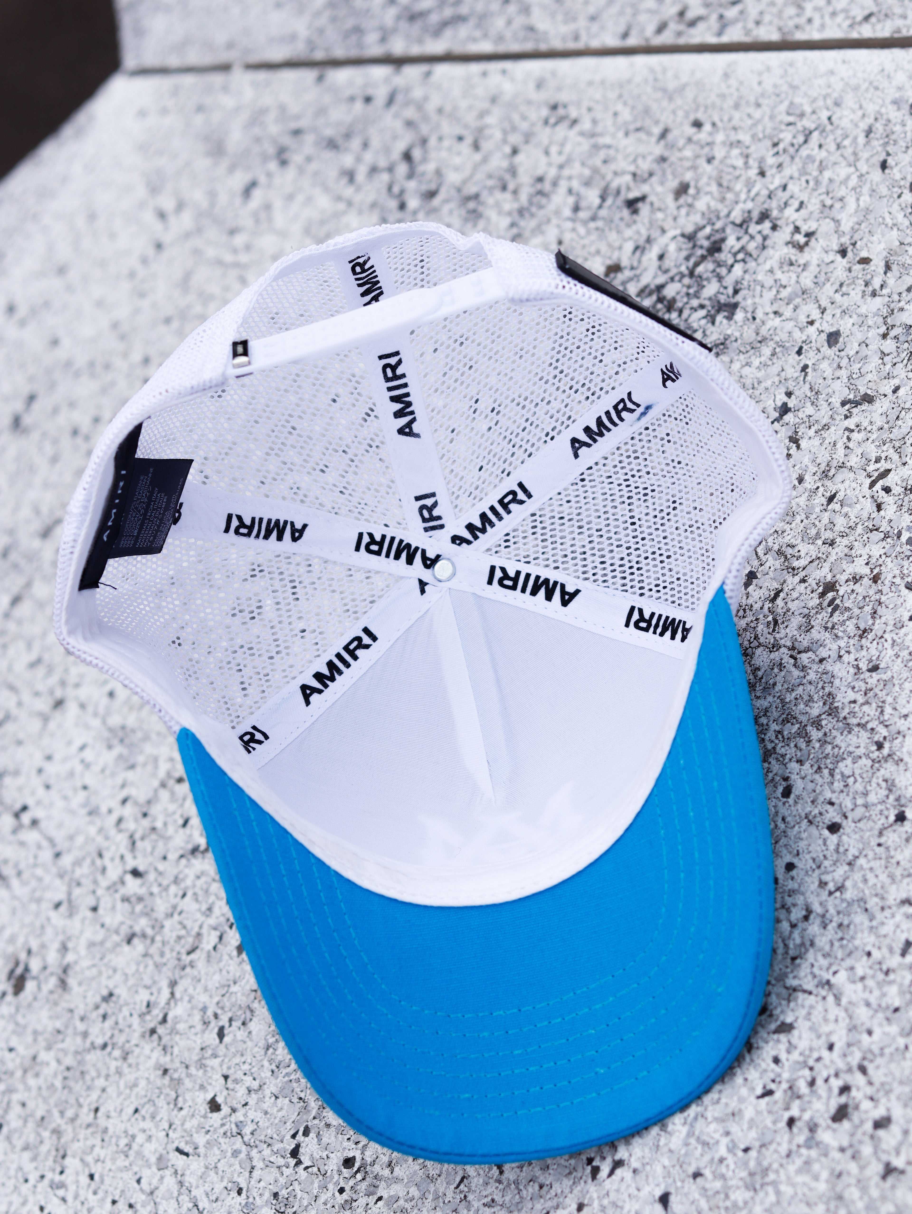 CAP AMIRI WHITE AND BLUE