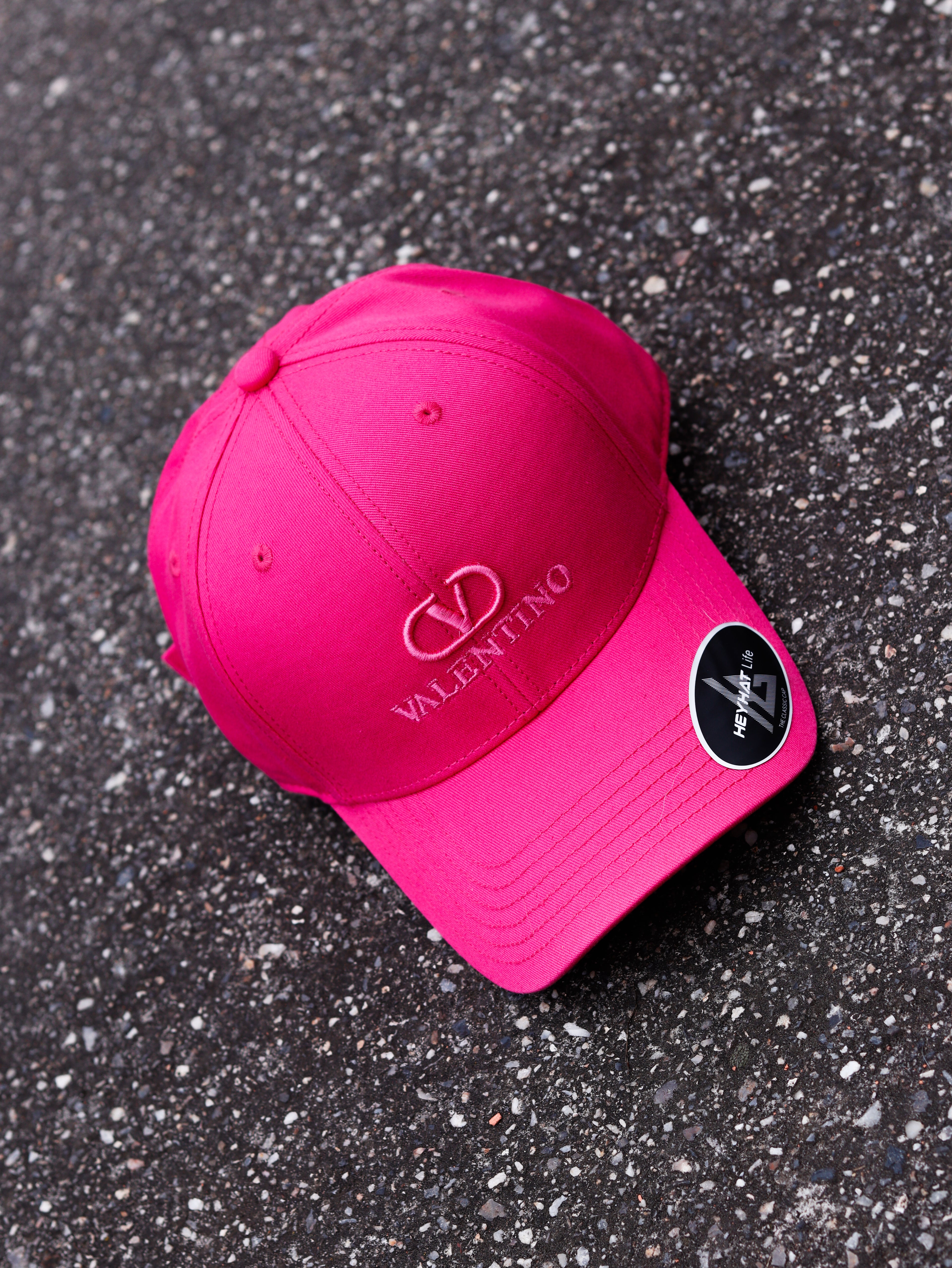 CAP VALENTINO PINK