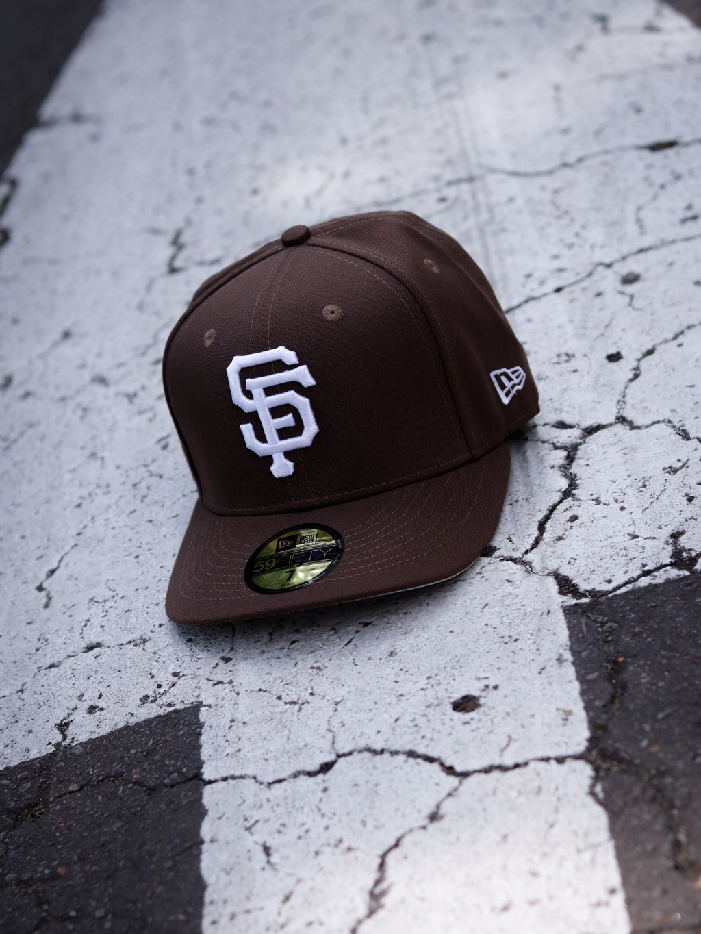 CAP NEW ERA GIANTS BROWN AND WHITE