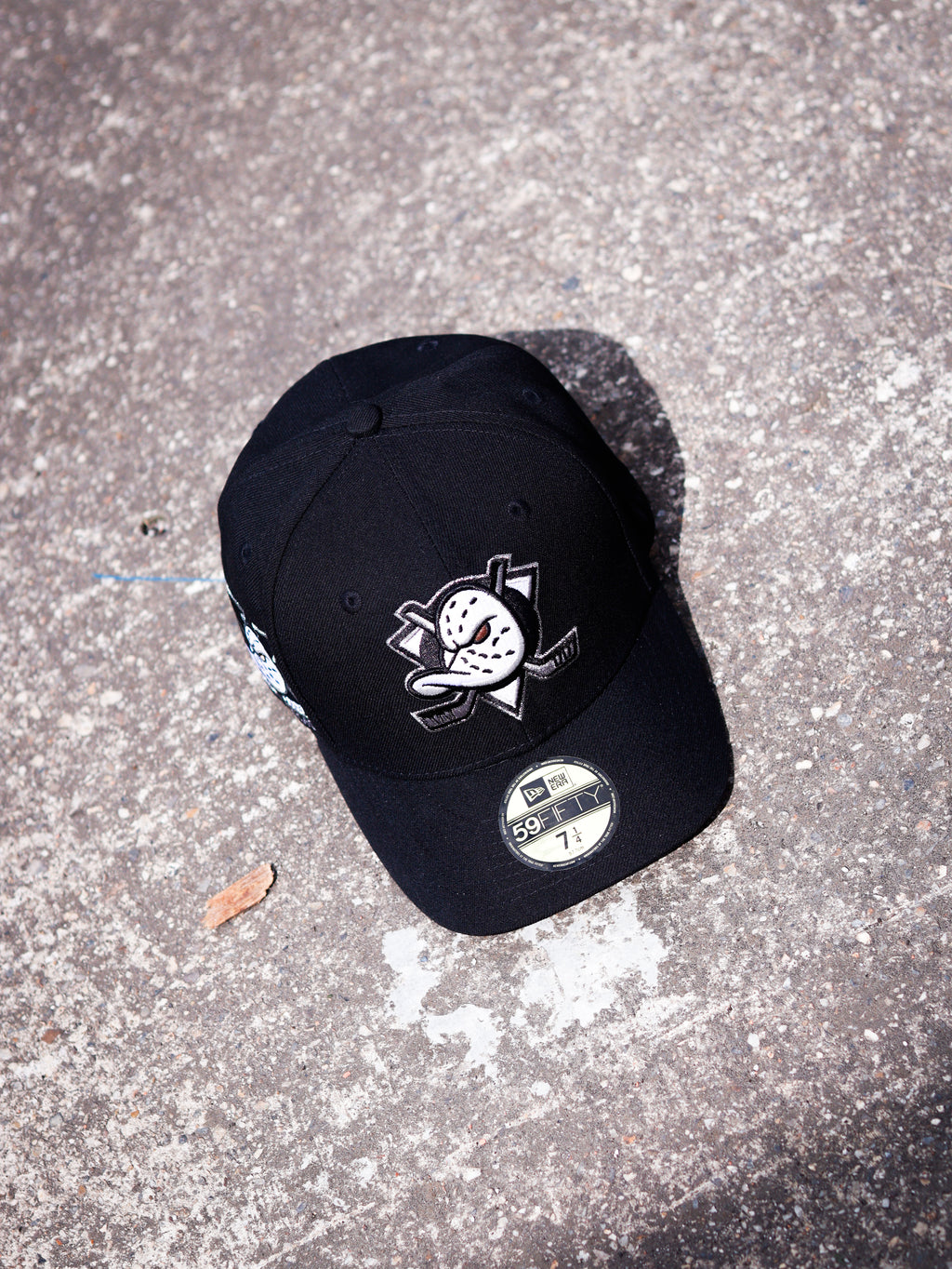 ANAHEIM DUCKS BLACK AND WHITE 59FIFTY