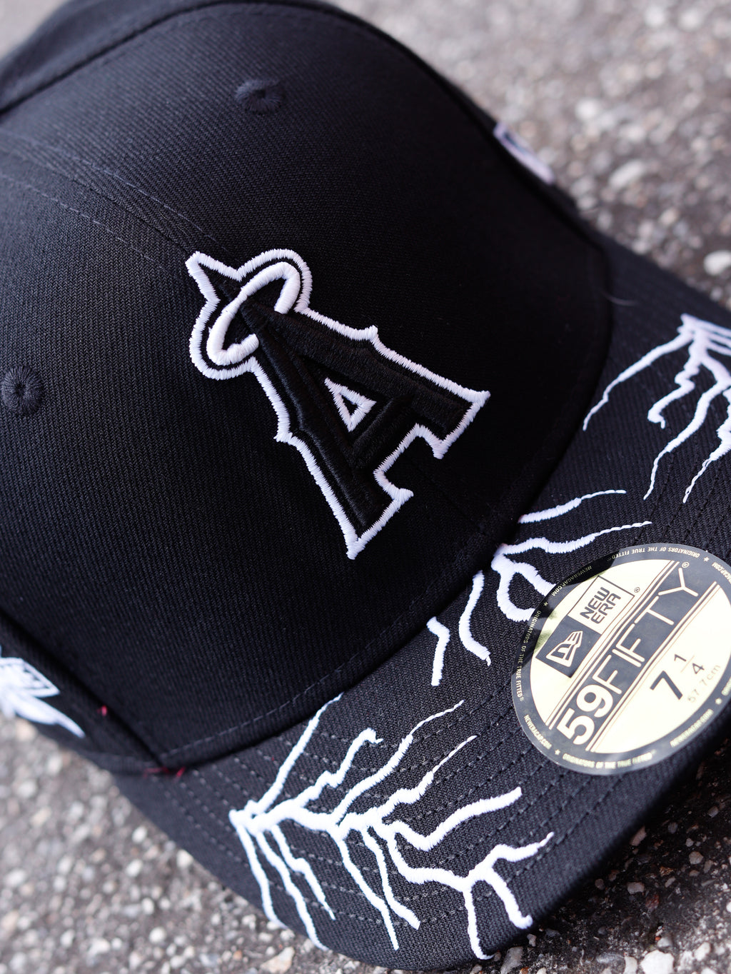 CAP NEW ERA ANGELS BLACK AND WHITE