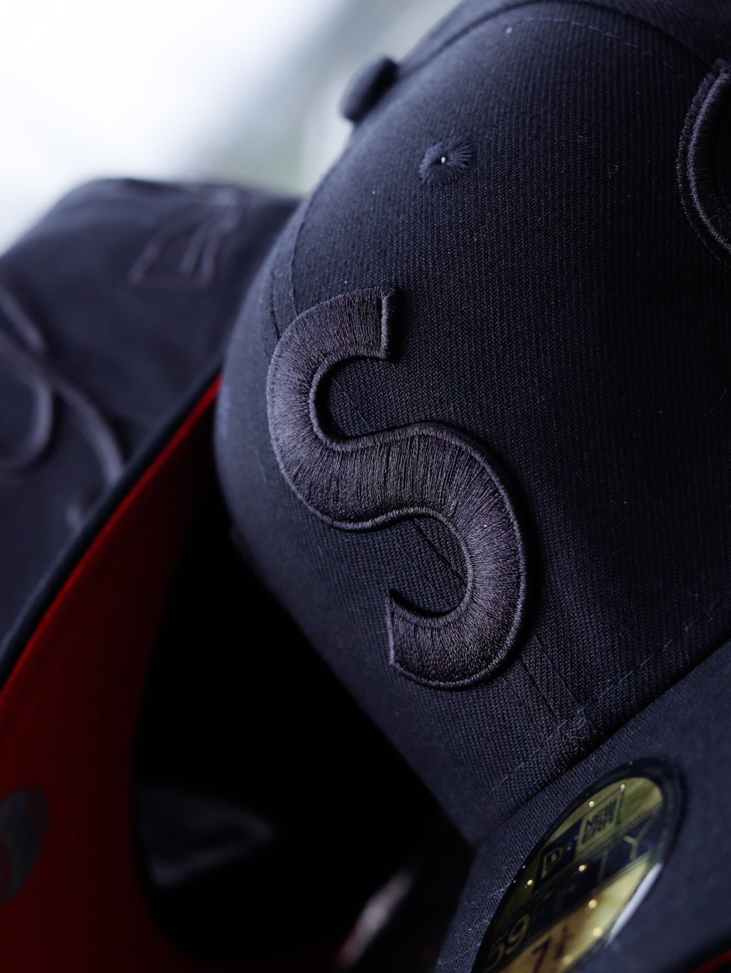 CAP SUPREME MULTI S LOGO TOTAL BLACK