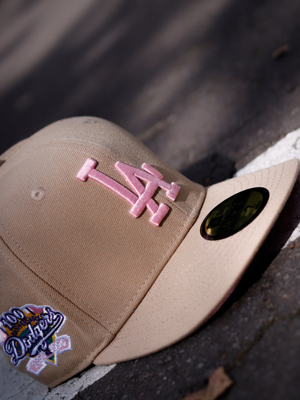 CAP NEW ERA DODGERS BEIGE CON ROSA