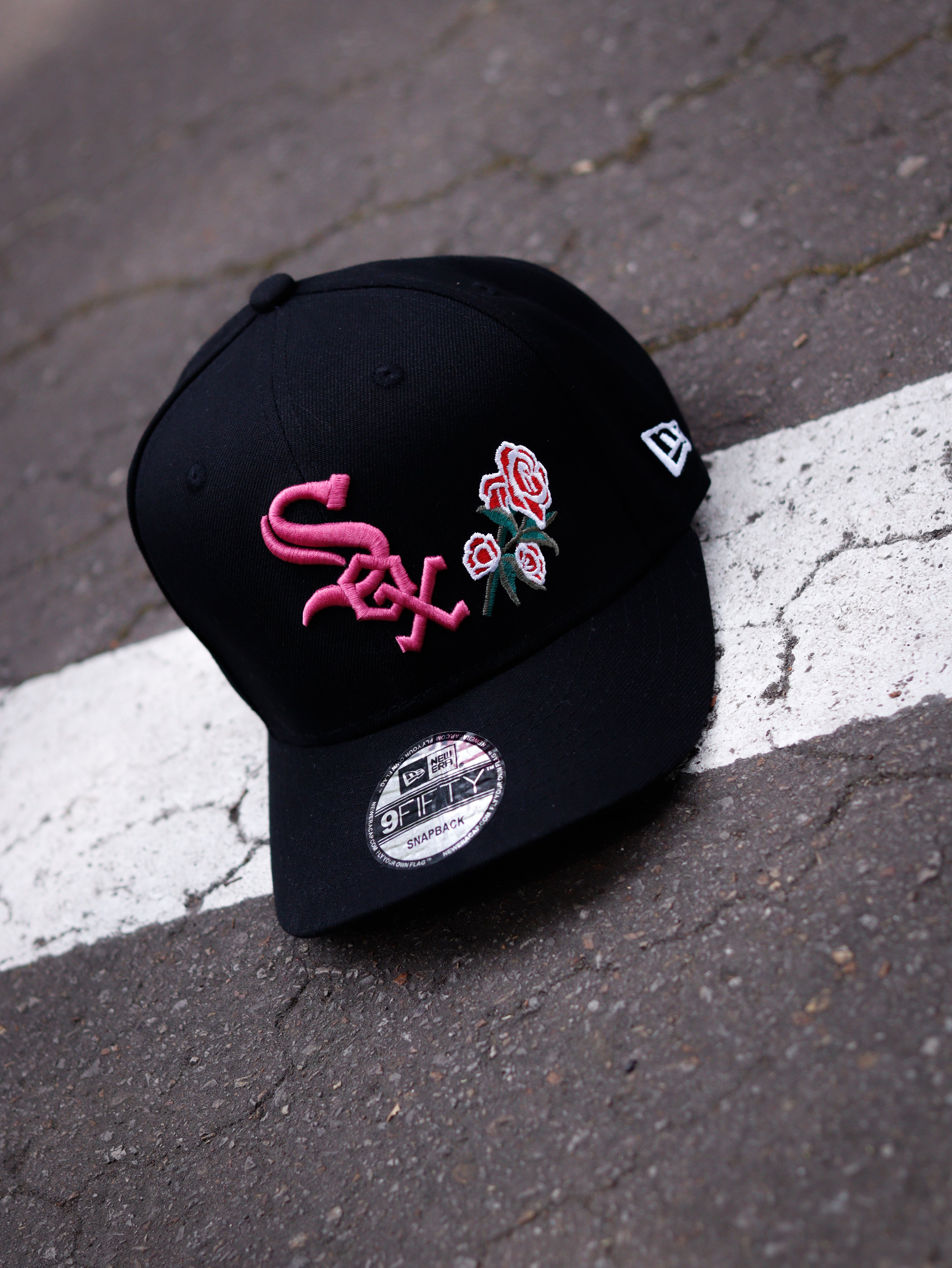 BLACK CHICAGO WHITE SOX HOT PINK ROSE