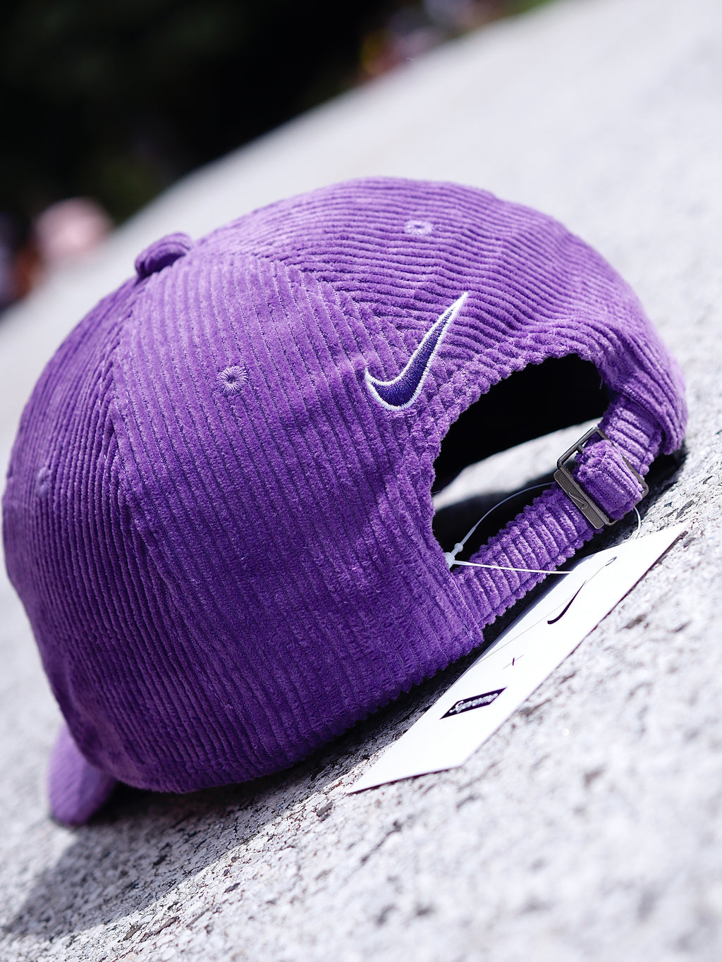 SUPREME X NIKE CAP CORDUROY MORADO