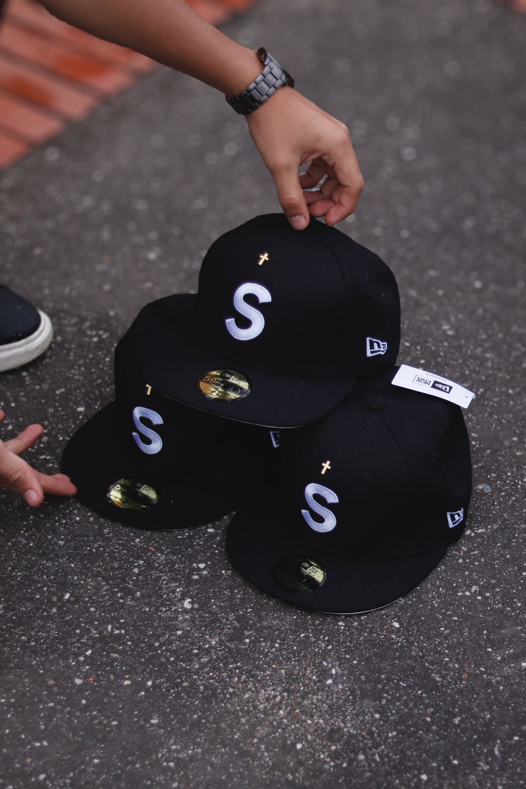 SUPREME JESUS PIECE S LOGO NEW ERA BLACK