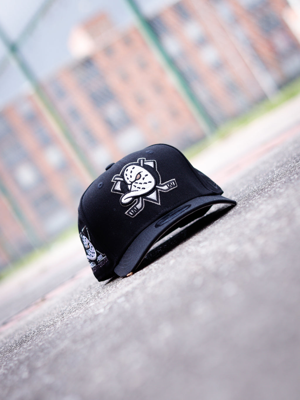 ANAHEIM DUCKS BLACK AND WHITE SNAPBACK