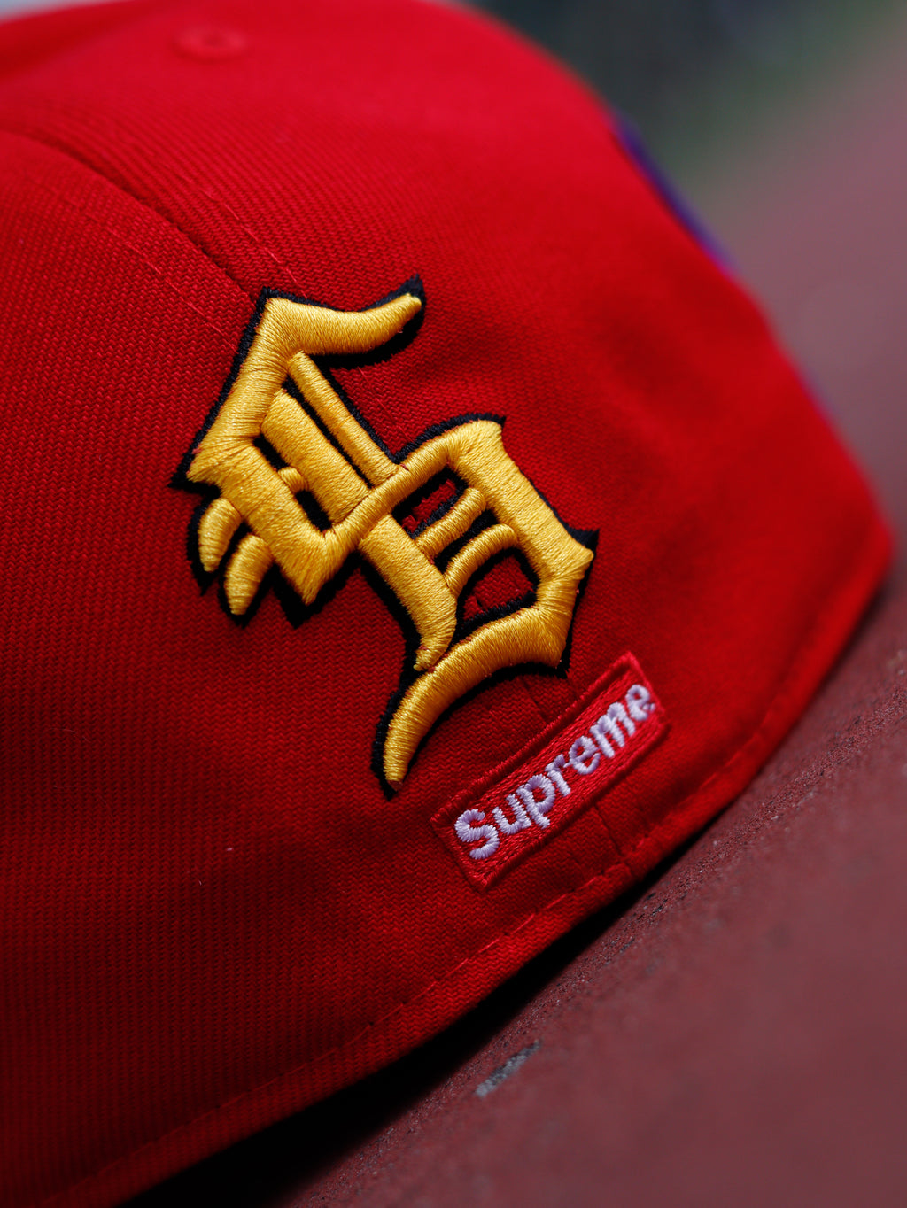 CAP SUPREME MULTI S LOGO RED