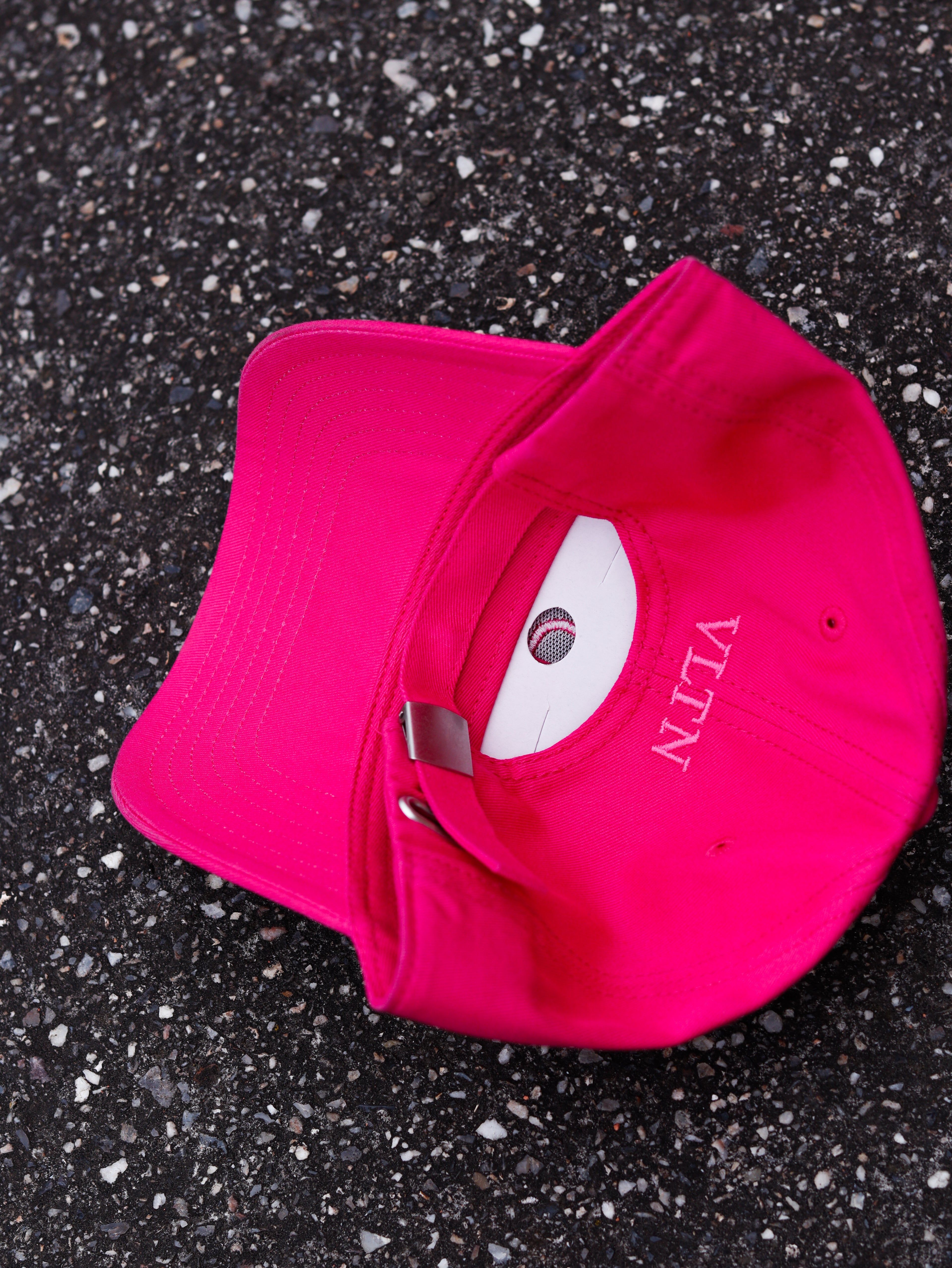 CAP VALENTINO PINK