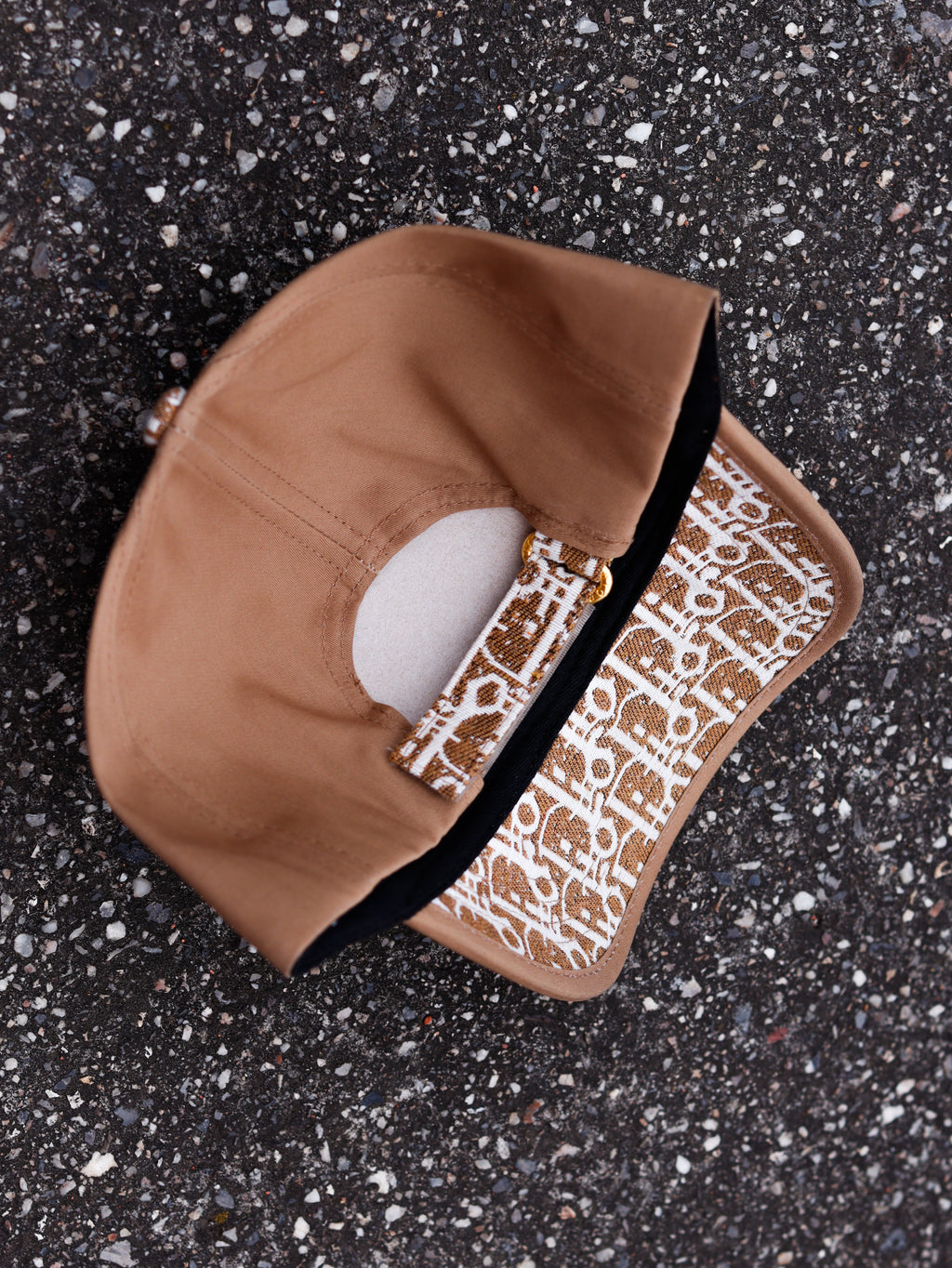 CAP CHRISTIAN DIOR BROWN