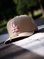CAP NEW ERA DODGERS BEIGE CON ROSA