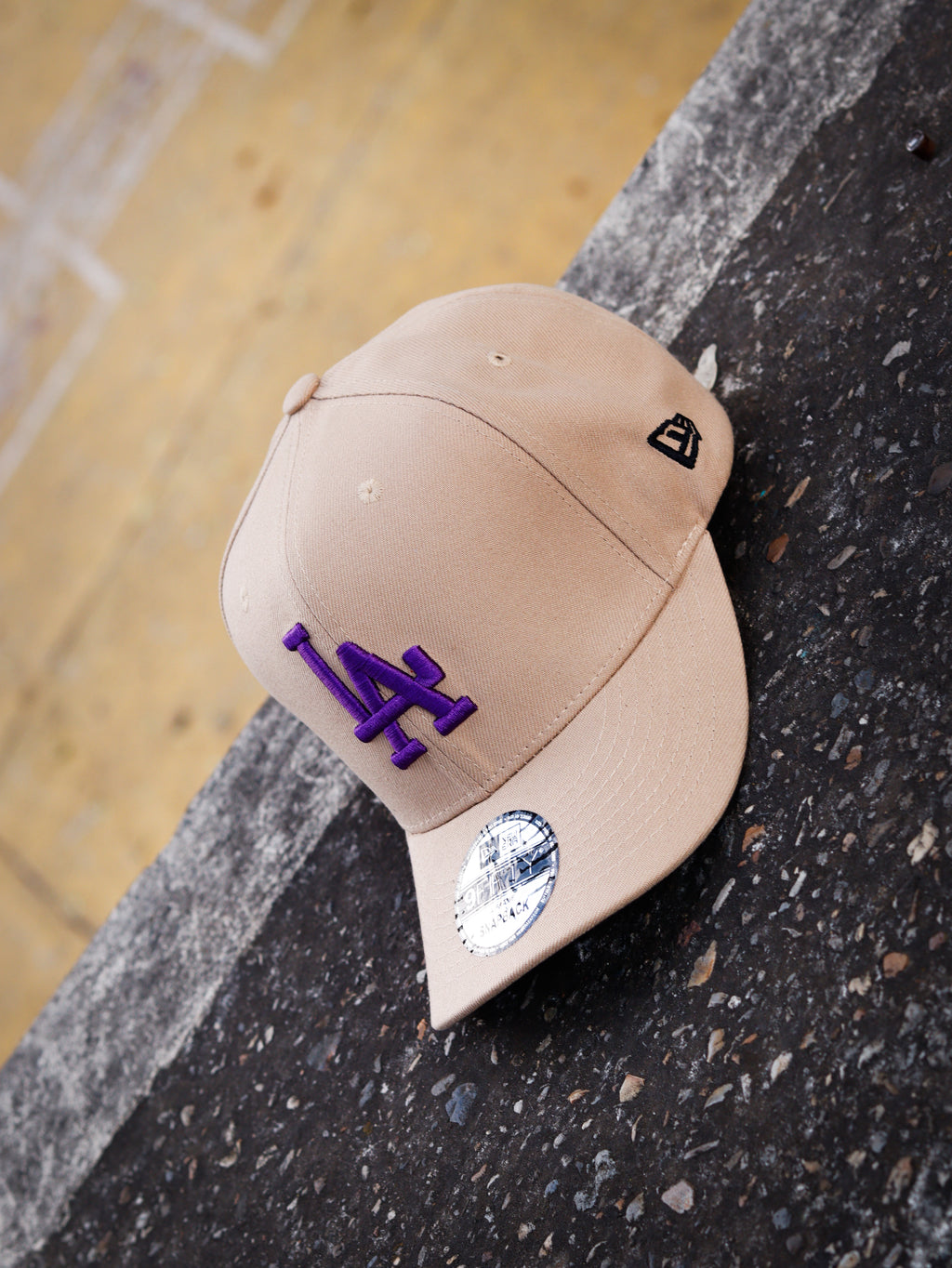 CAP LOS ANGELES DODGERS BEIGE AND PURPLE