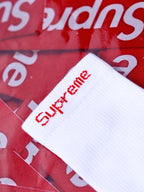 PAR DE MEDIAS SUPREME X HANES BLANCO