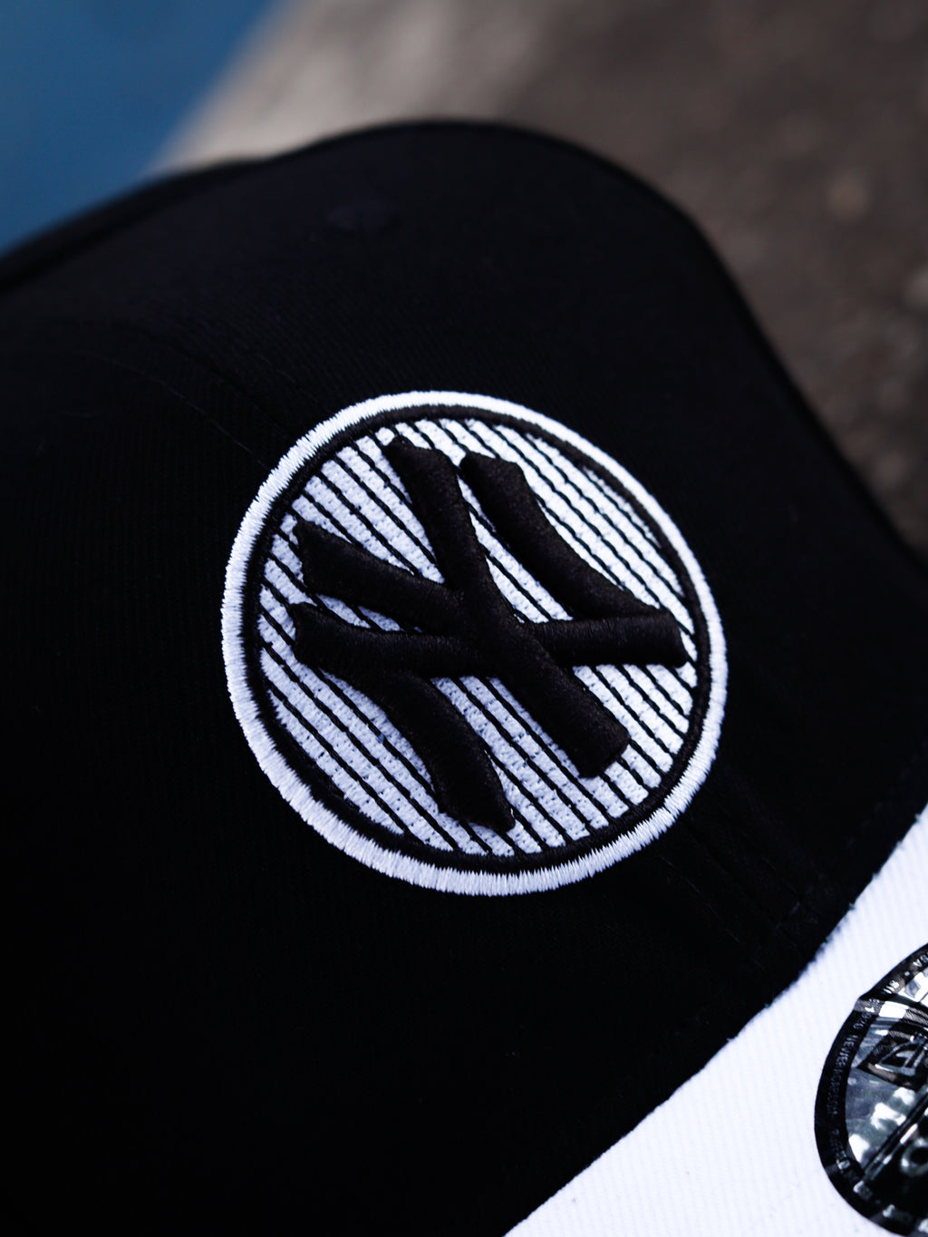CAP NEW YORK YANKEES BLACK AND WHITE