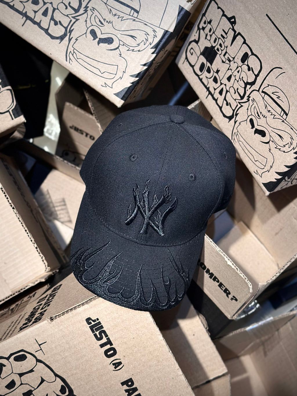 CAP NEW YORK YANKEES FLAME TOTAL BLACK