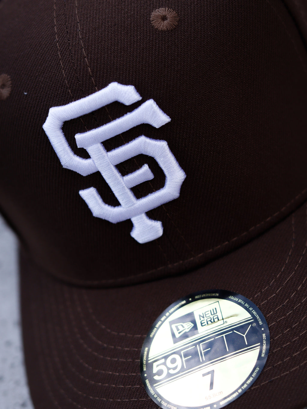 CAP NEW ERA GIANTS BROWN AND WHITE