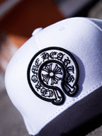 CAP CHROME HEARTS BLACK AND WHITE