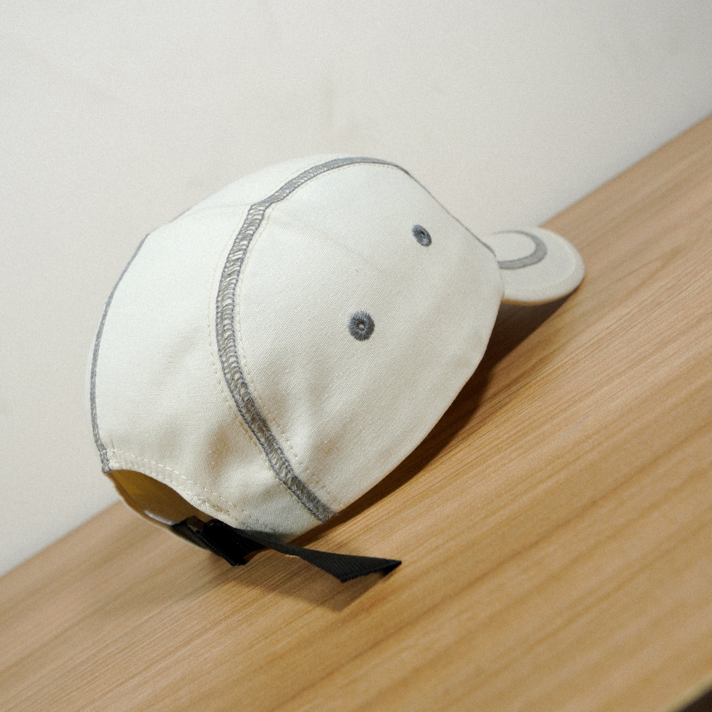 CAP SUPREME REFLECTIVE STITCH CAMP