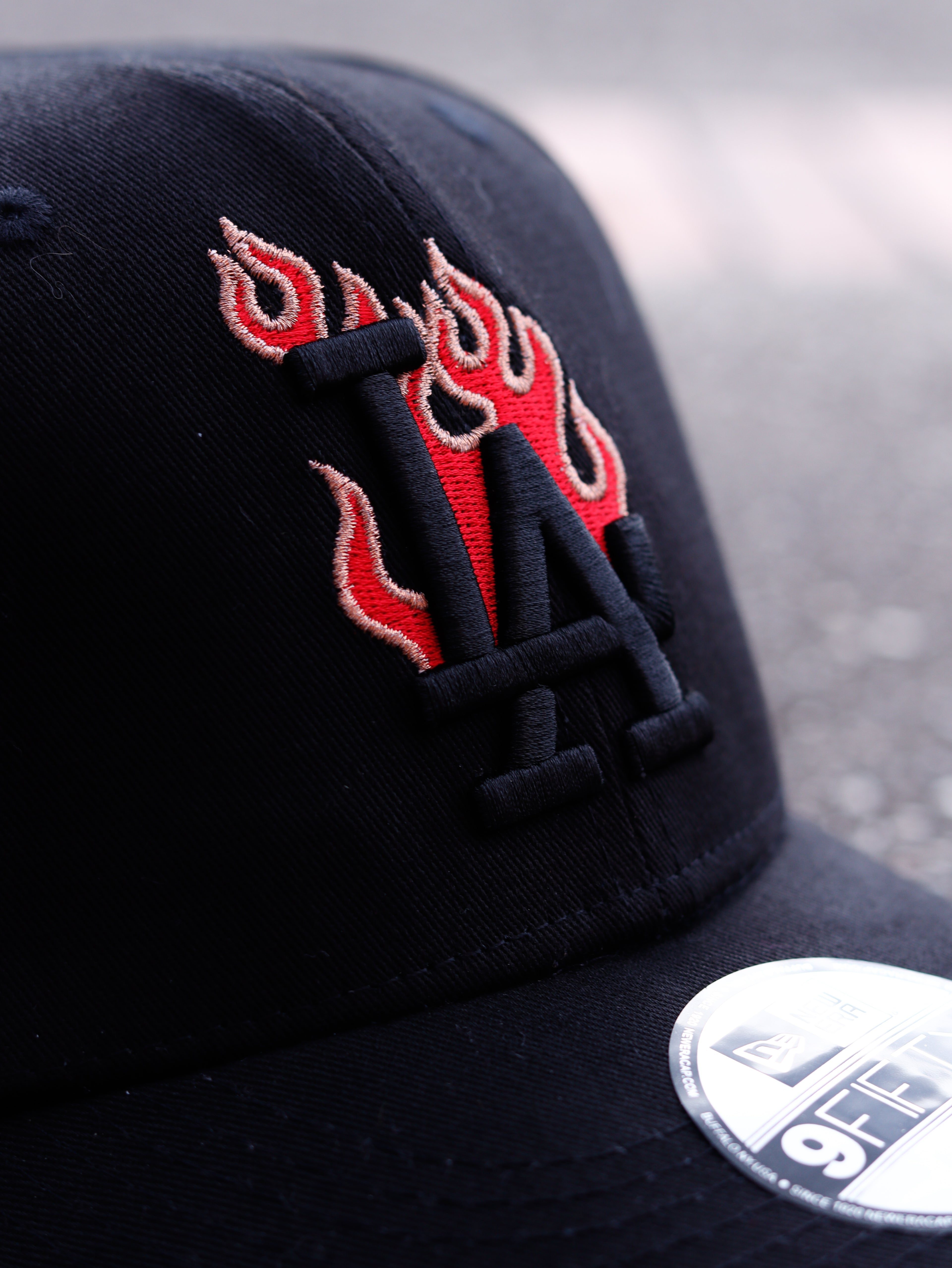 CAP LOS ANGELES DODGERS BLACK AND RED