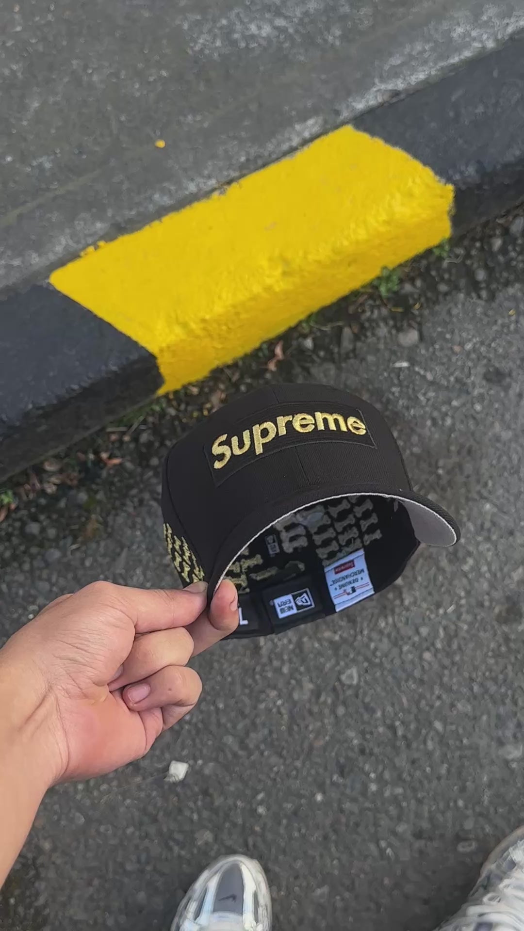 SUPREME BONES BOX LOGO NEW ERA FITTED HAT BLACK