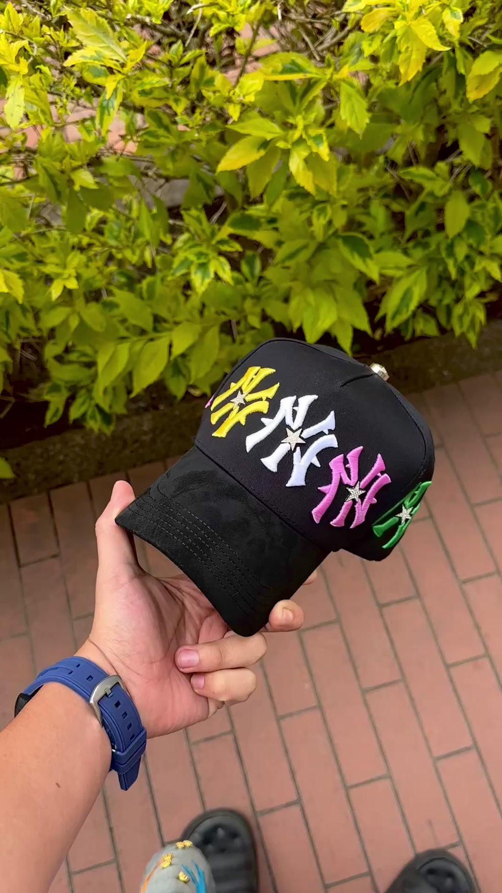 NY COLORS ALL AROUND