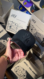 CAP NEW YORK YANKEES FLAME TOTAL BLACK