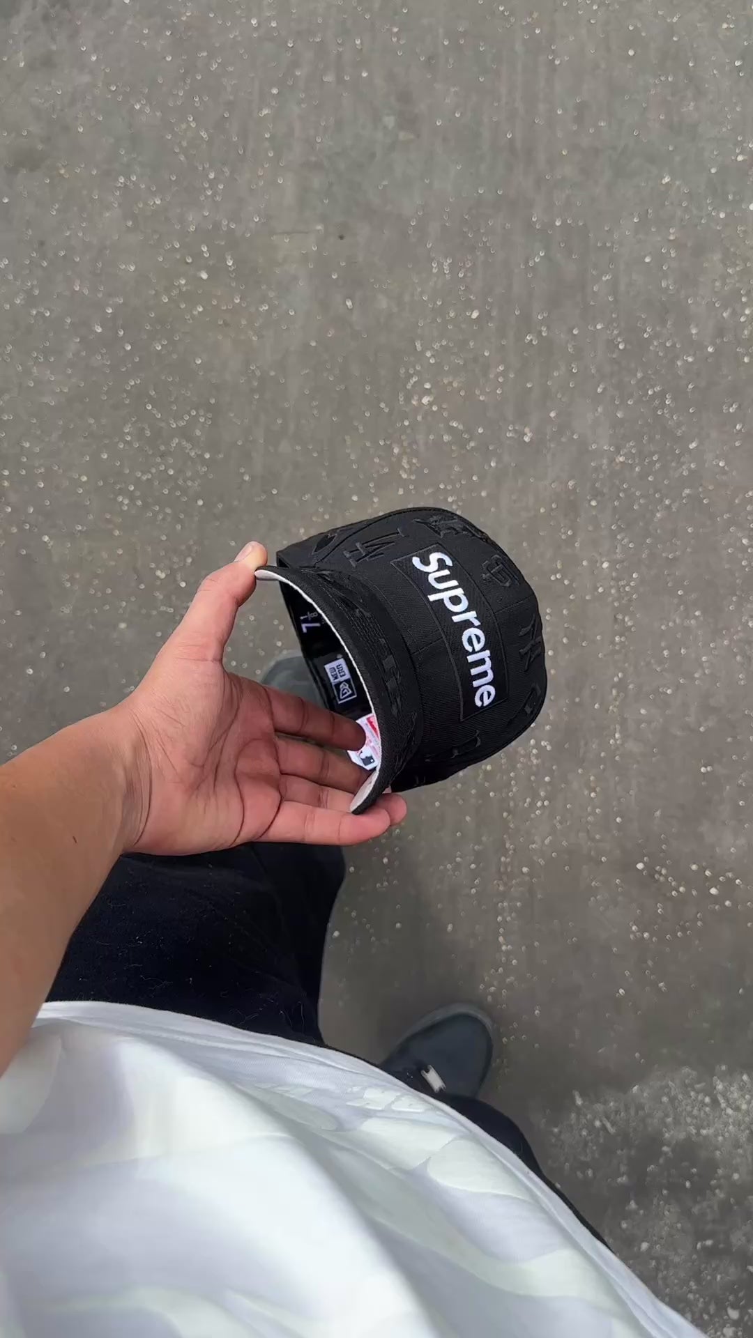 CAP NEW ERA X SUPREME ALL OVER BLACK