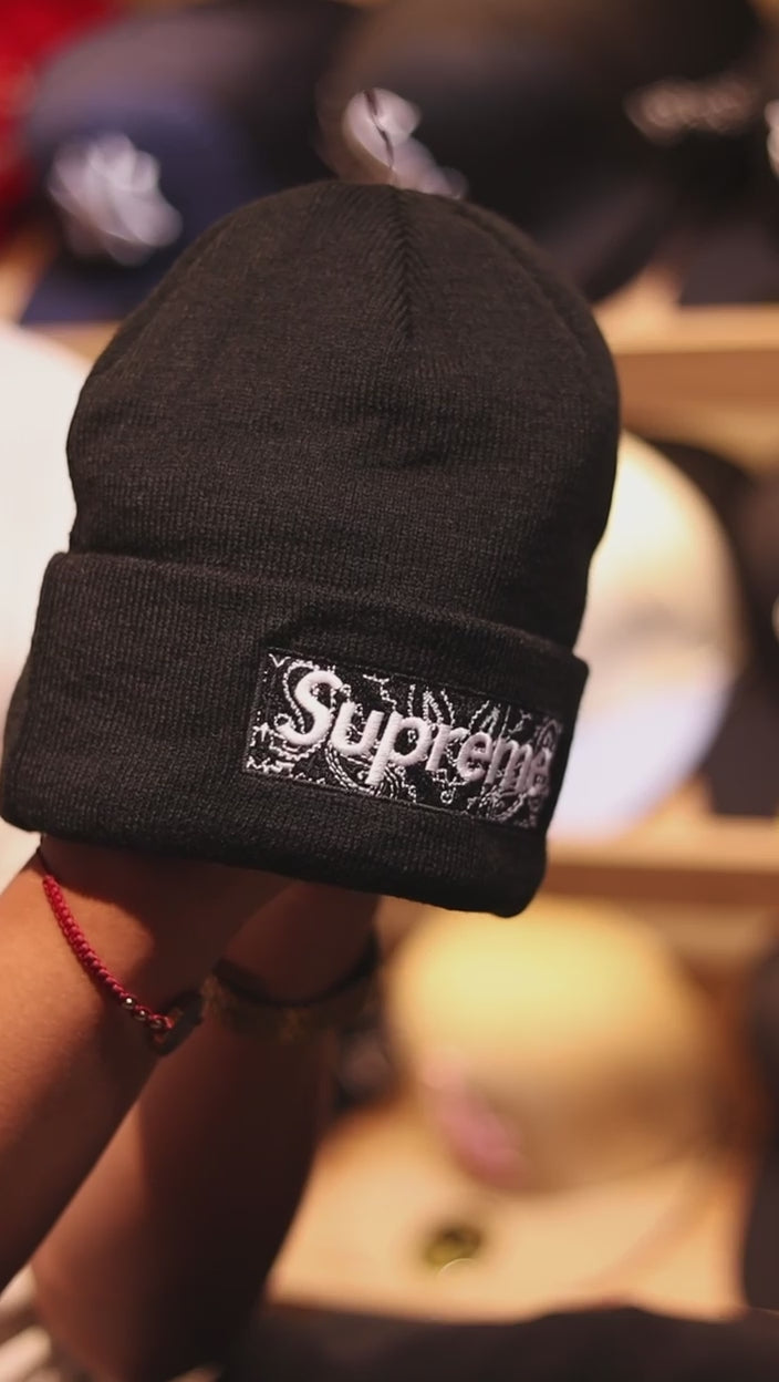 BEANIE SUPREME NEW ERA BOX LOGO BLACK